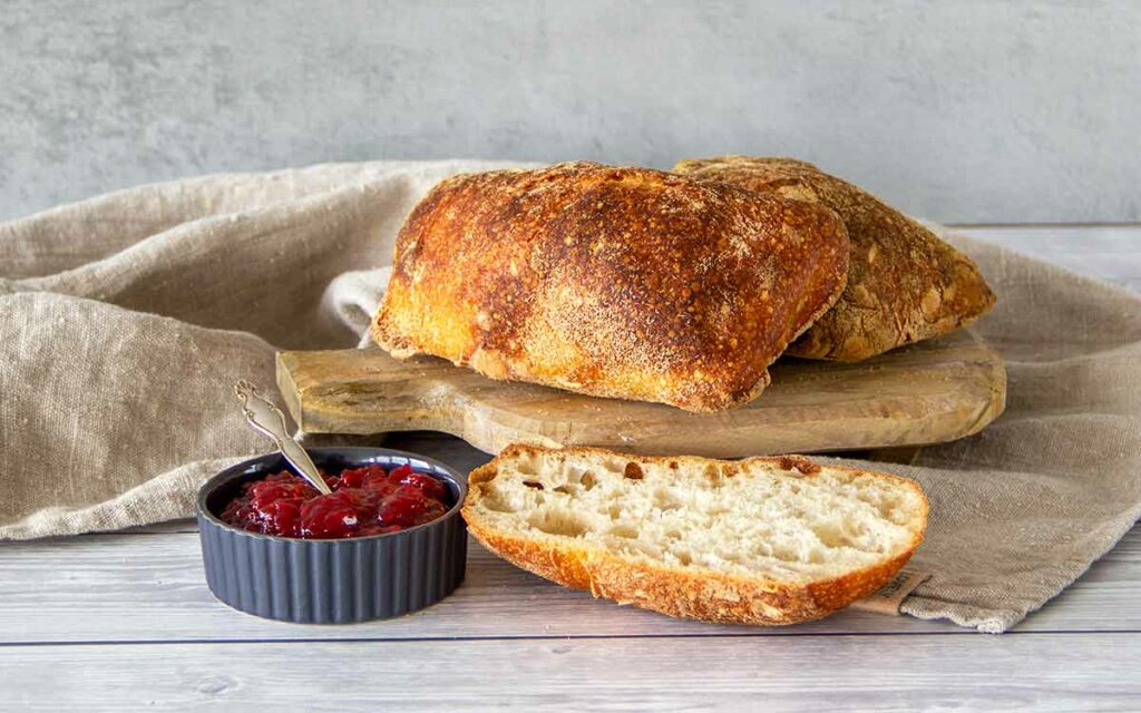 Ciabatta med syltetøy